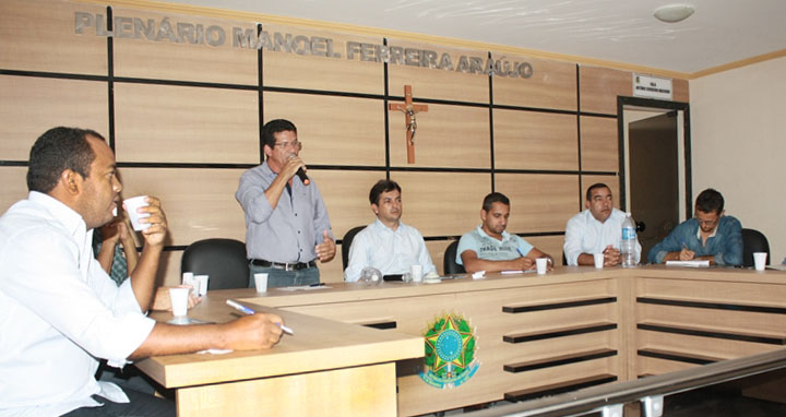 Audiência pública marca a primeira providência contra a seca em Bom Jesus da Serra